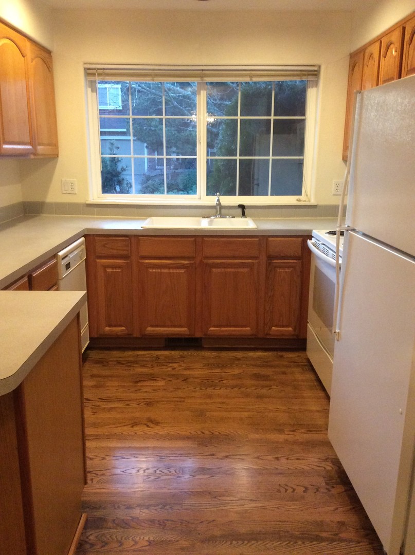 HILLSBORO House: 830 NE 71ST AVE