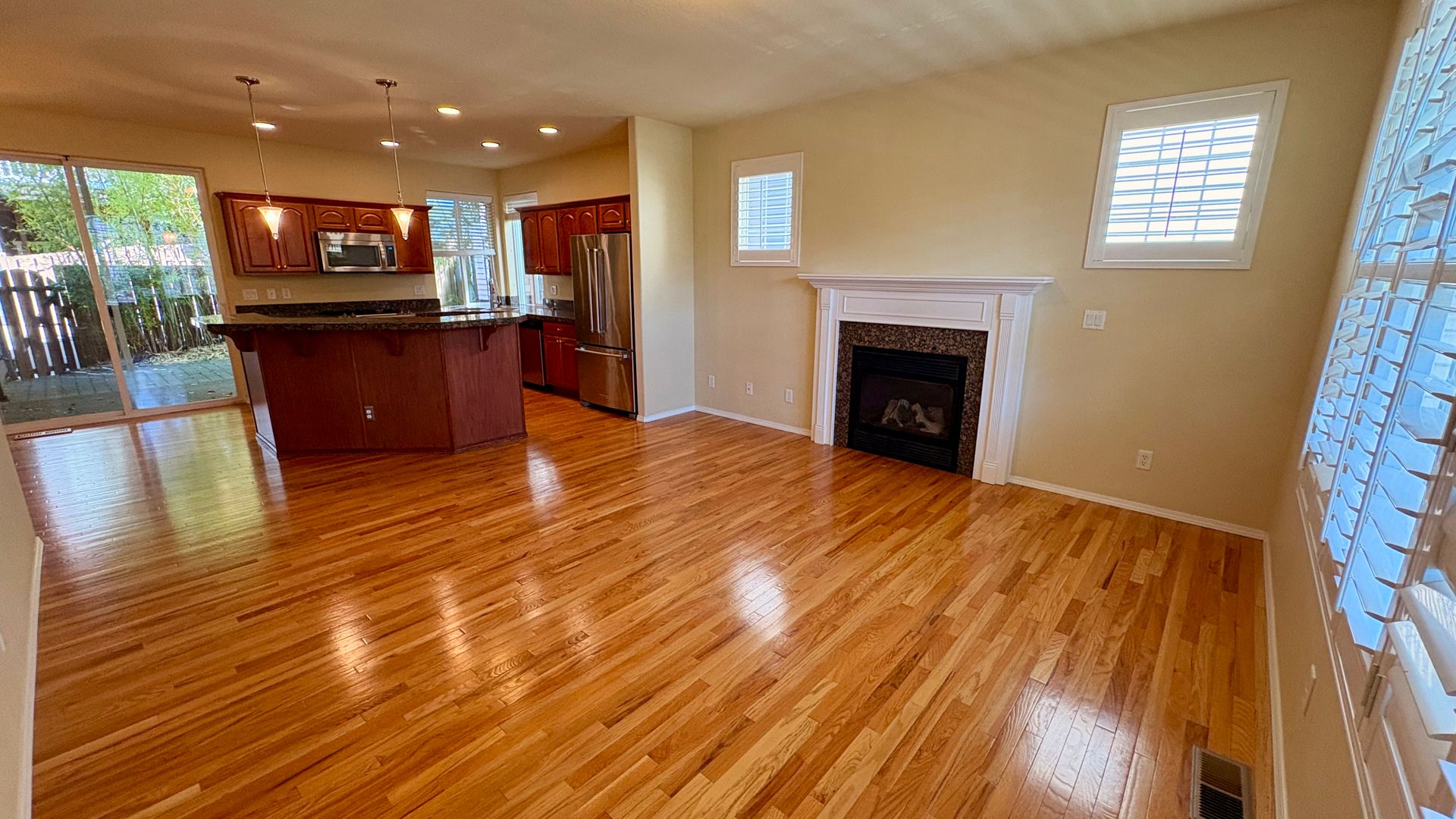 PORTLAND House: 11021 SW WASHINGTON ST