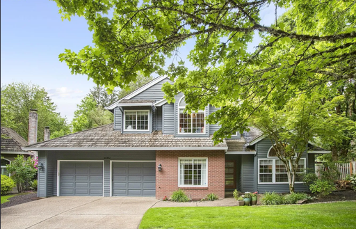 Quiet Nature Retreat in Lake Oswego with Soaring Ceilings & Year-Round Sunroom! – photo 1