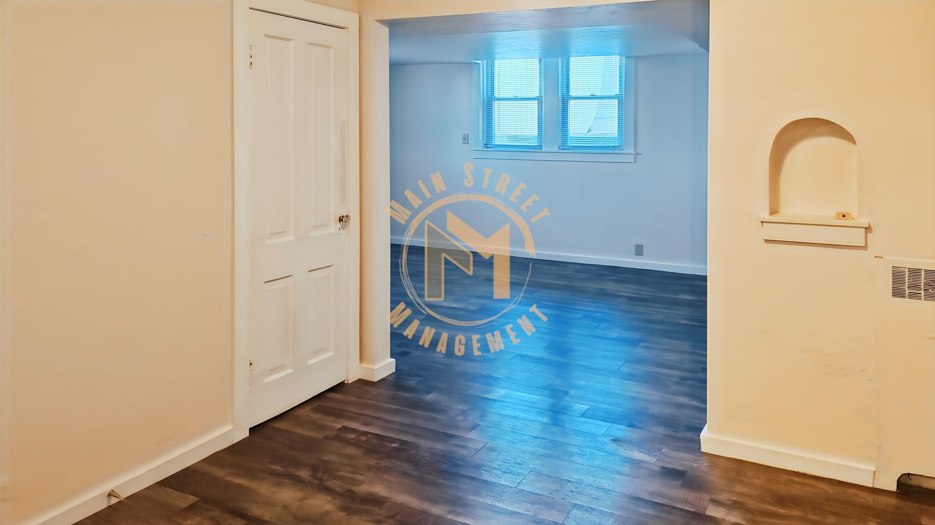 Green Bay Apartment: 145 N Ashland St.