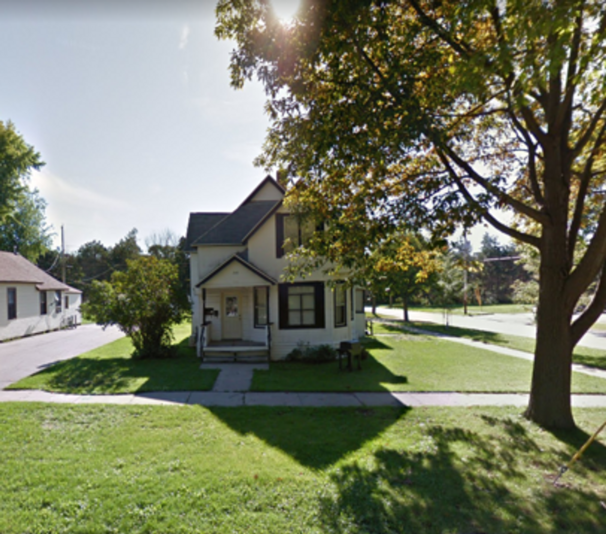 Green Bay Apartment: 841 S Oakland Ave.