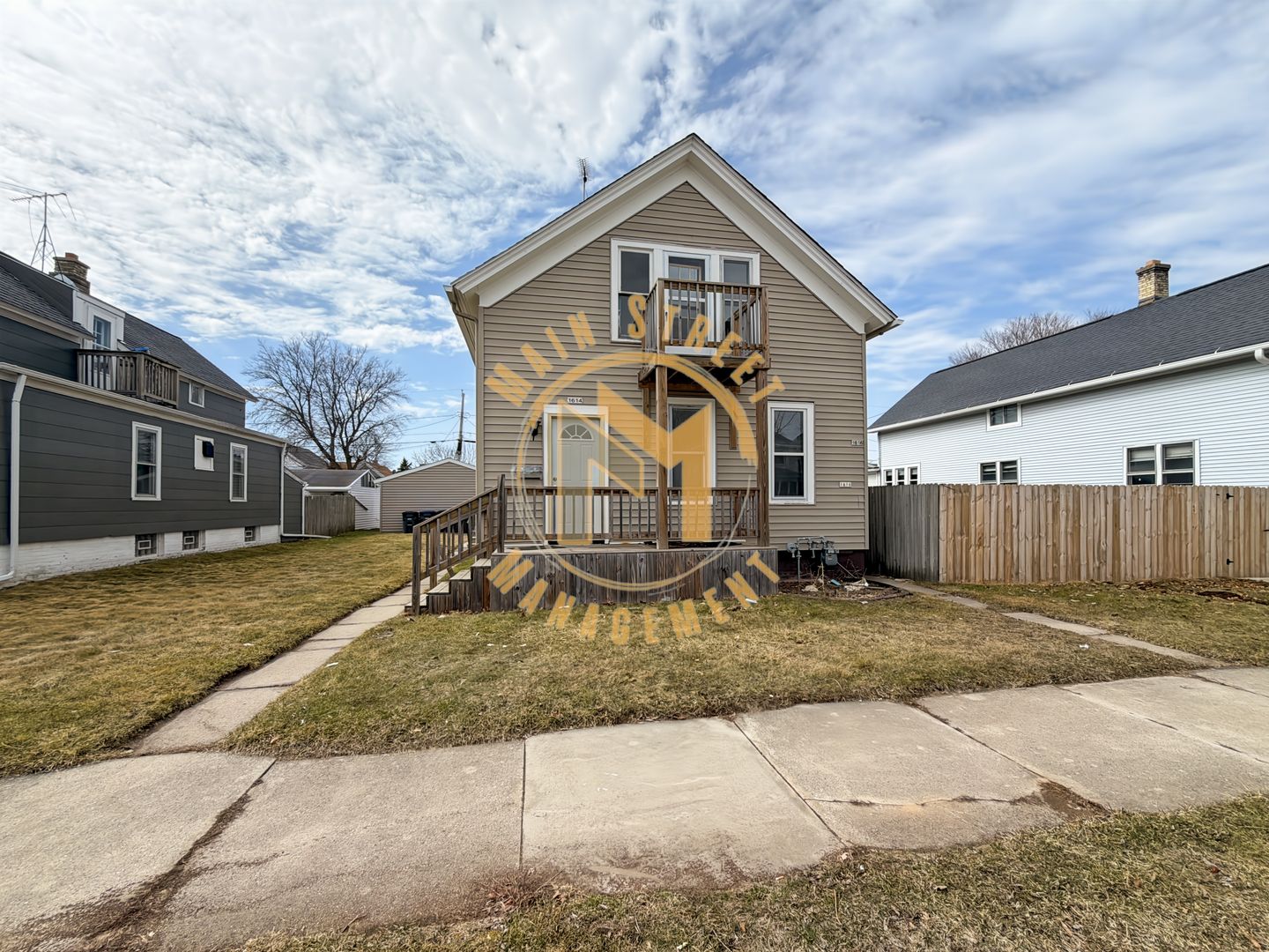 Sheboygan Apartment: 1614 N 12th St.