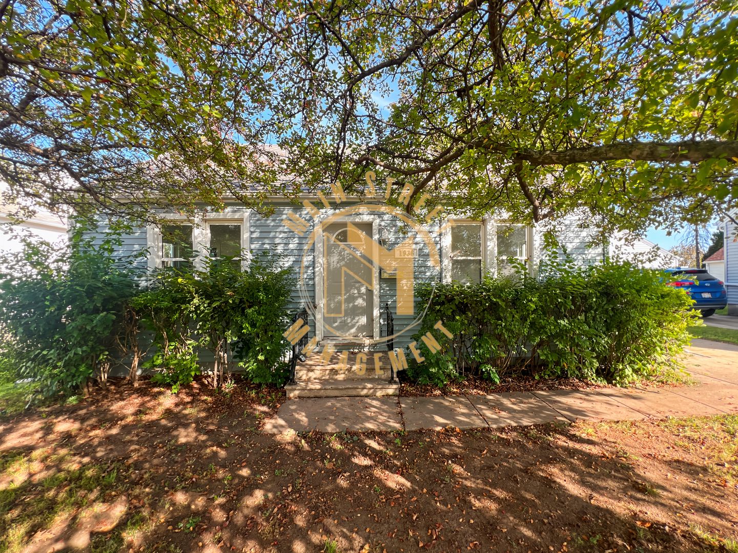 Oshkosh House: 1936 Ohio St.