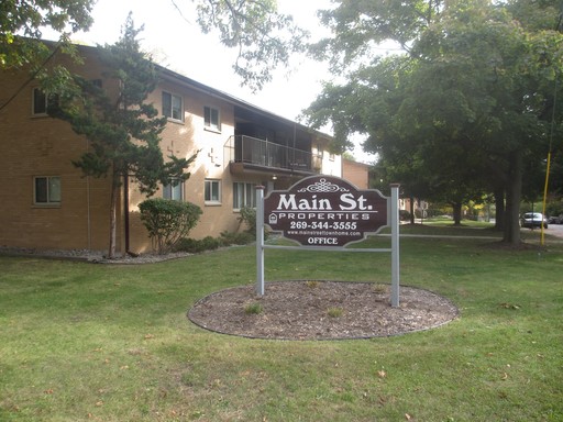1301 Greenwood, Apt 1 – photo 1