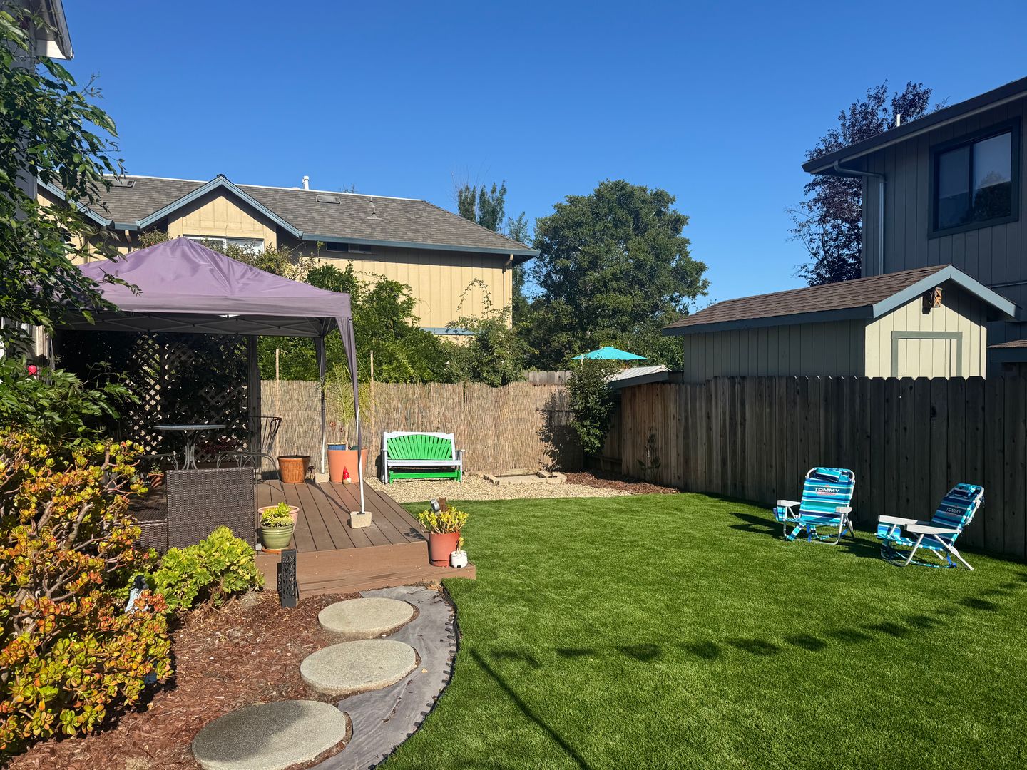 Santa Cruz House: 2436 Paul Minnie Ave