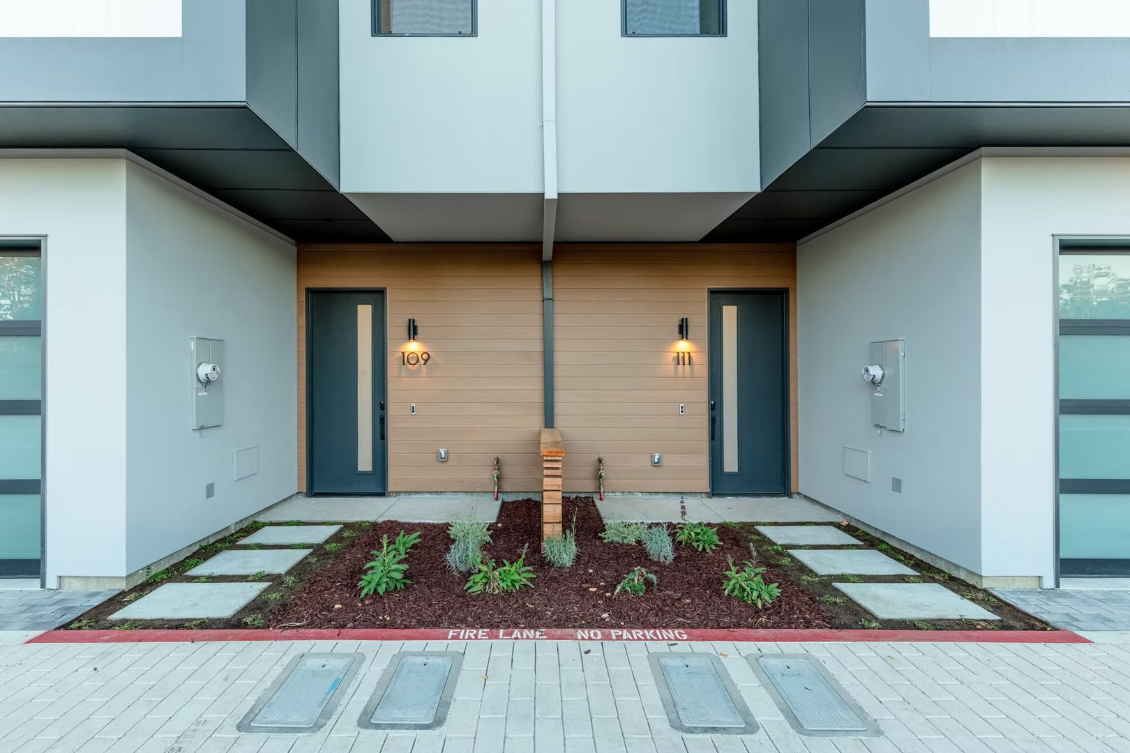 Soquel Apartment: 103 Darlington lane