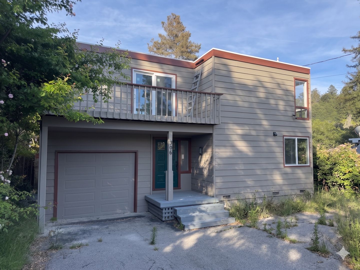 Santa Cruz House: 306 Sims Road
