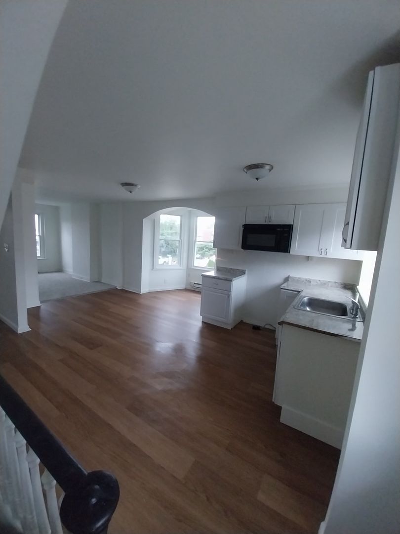 Norristown Apartment: 27 W Fornance Street