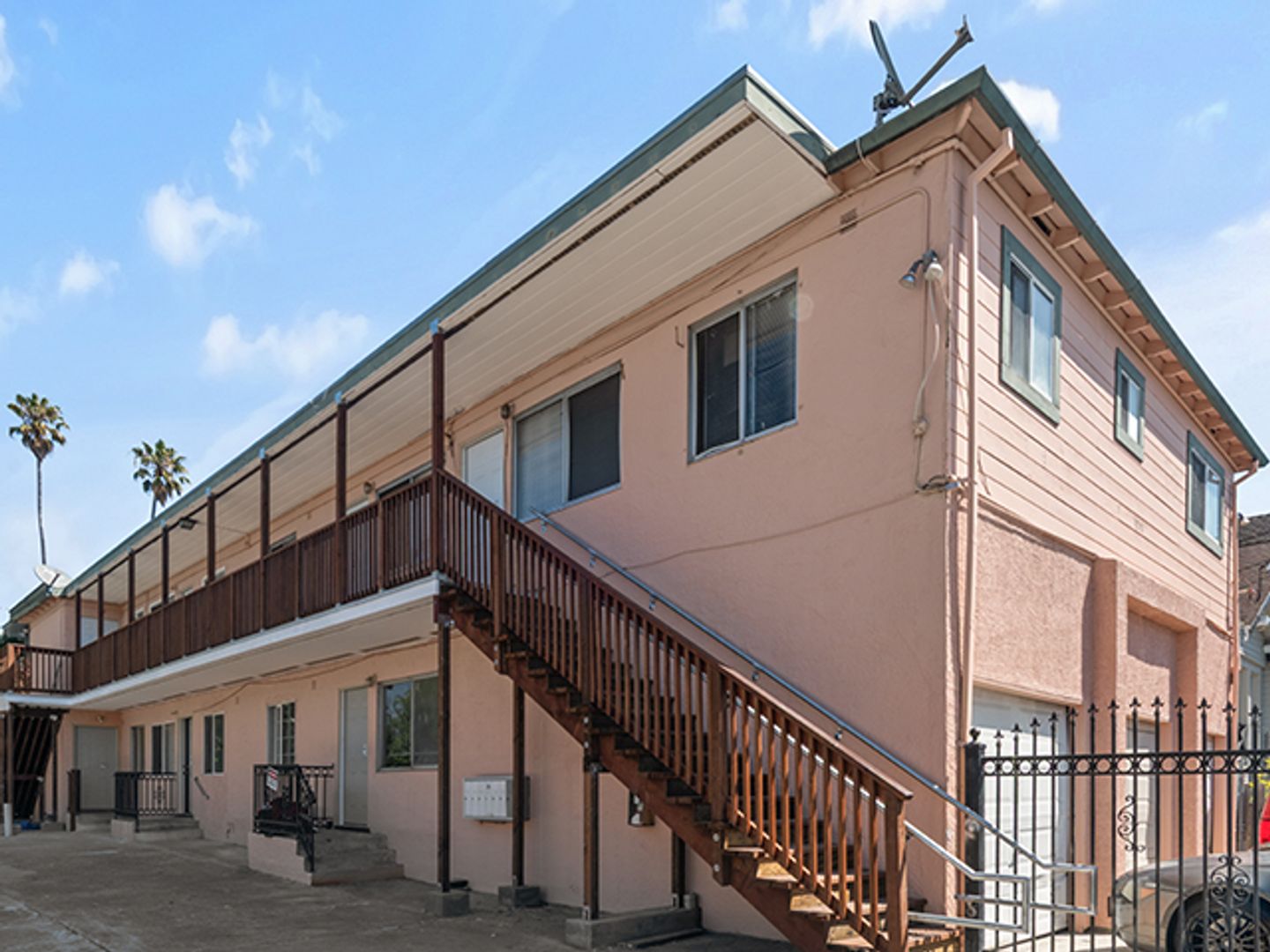 BERKELEY Apartment: 1217 HASKELL STREET APT