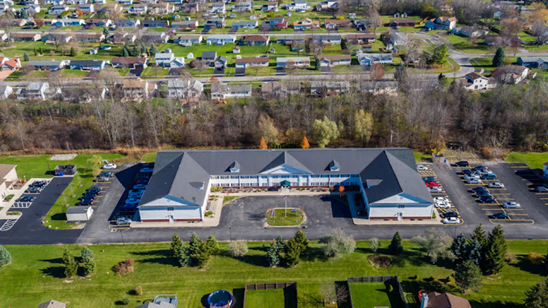 Gates Apartment: 3556 Lyell Road