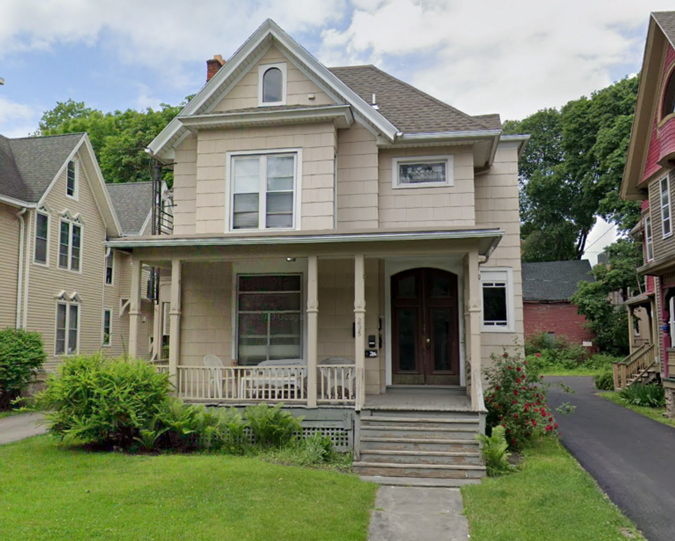 Rochester Apartment: 295 Meigs Street