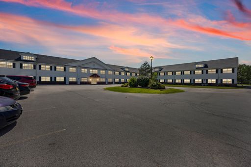 Gateway Apartments | Unit 124 | 1 Bd/1 Ba | AC | Dishwasher | Off-Street Parking