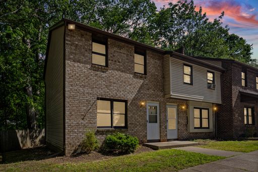 419 Britton Road | Unit 17 | 2 BD/1.5 BA | Refuse Included | Laundry Hookups | Off-Street Parking