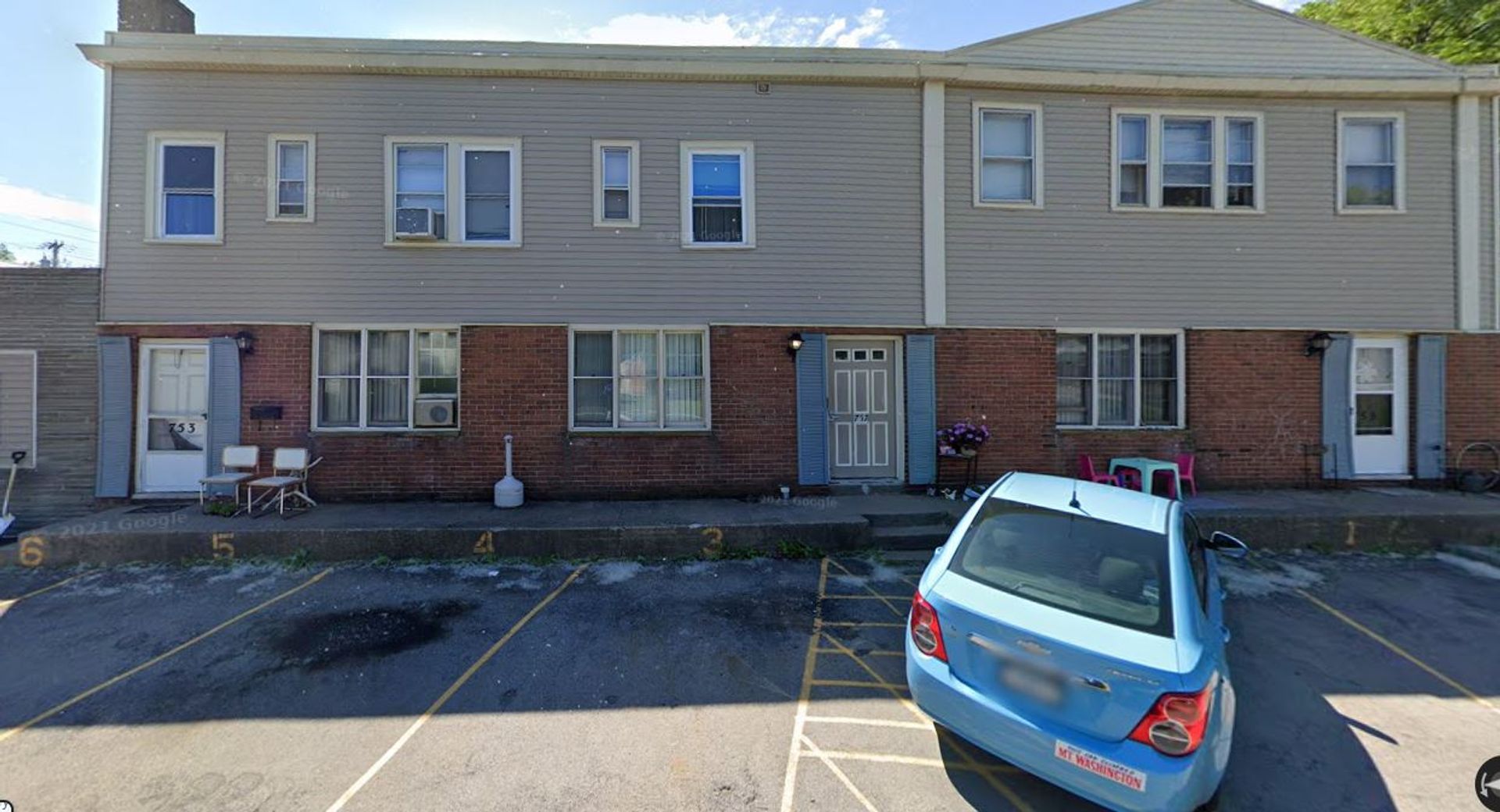 Irondequoit Apartment: 753 Washington Ave