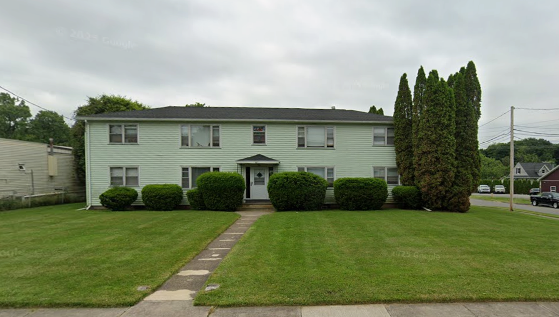 Irondequoit Apartment: 589 Rock Beach Rd