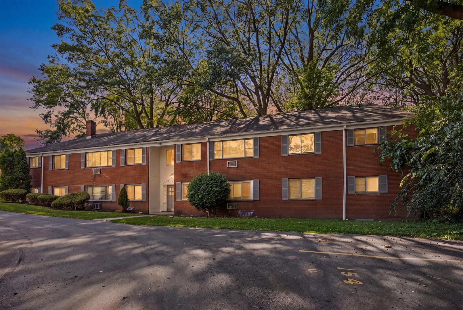 Greece Apartment: 138-154 Woodhill Drive