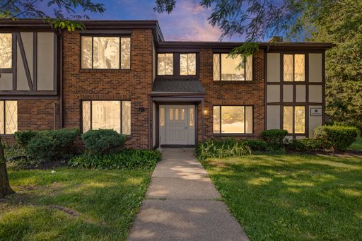 2519 Culver Road | APT 106 | 2 BD/1 BA | Central A/C | Dishwasher | Irondequoit