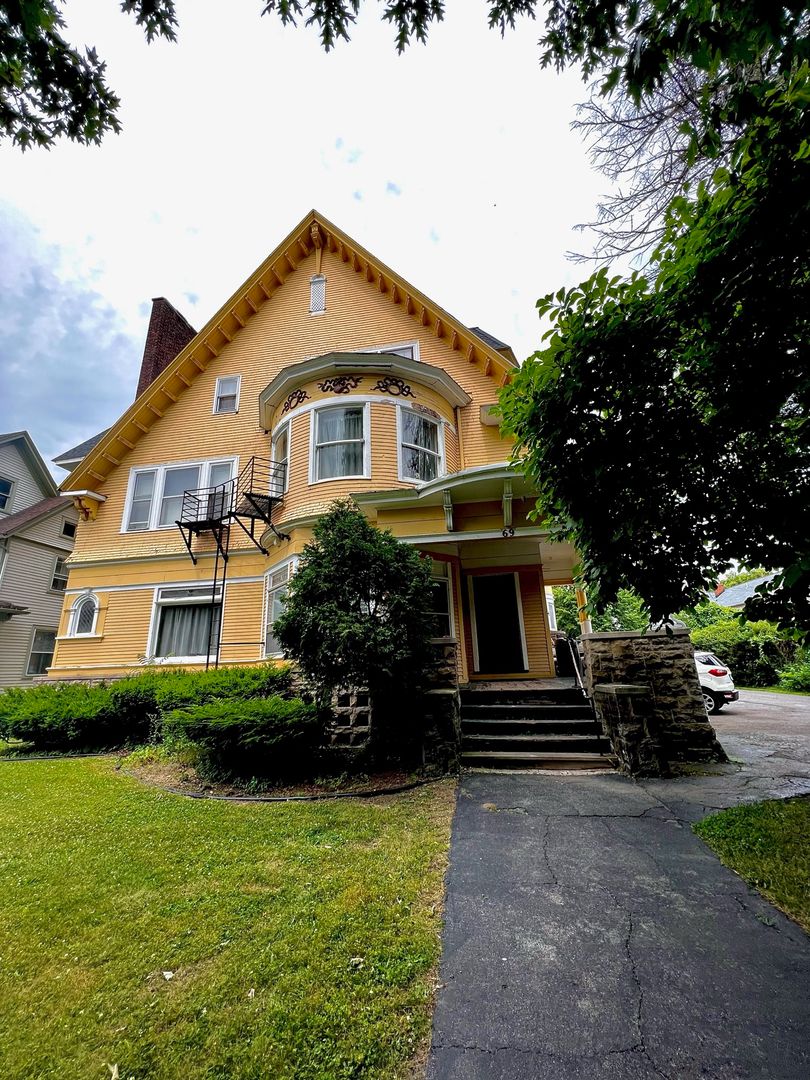 Rochester Apartment: 69 Merriman Street