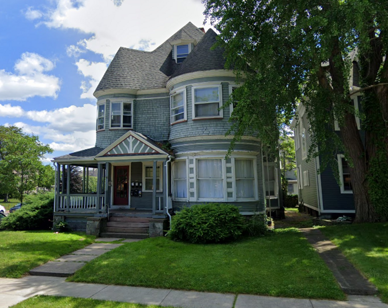 Rochester Apartment: 30 Prince St