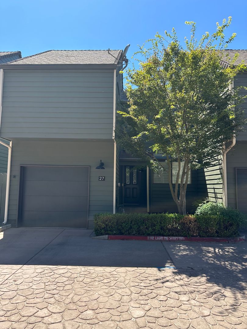 Stockton House: 8667 Mariners Dr #27