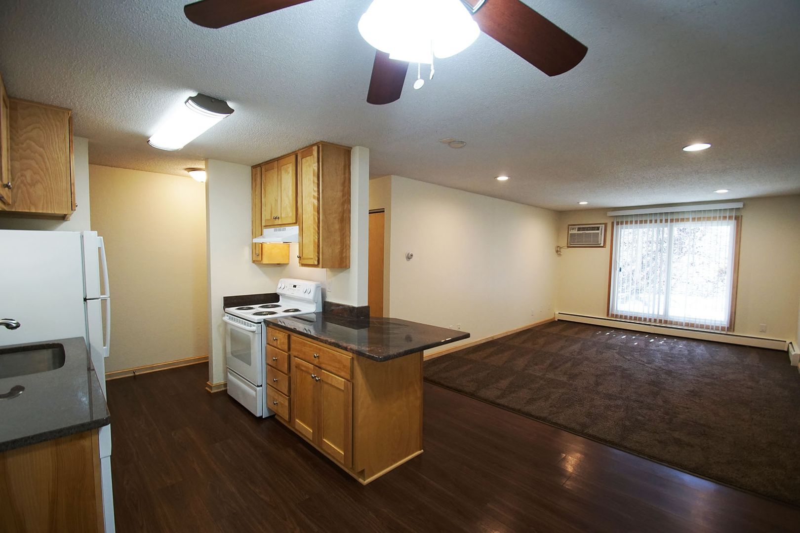 Burnsville Apartment: 401 E. Burnsville Parkway