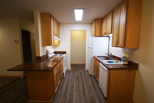 Remodeled 2 Bedroom/2 Bathroom – photo 1
