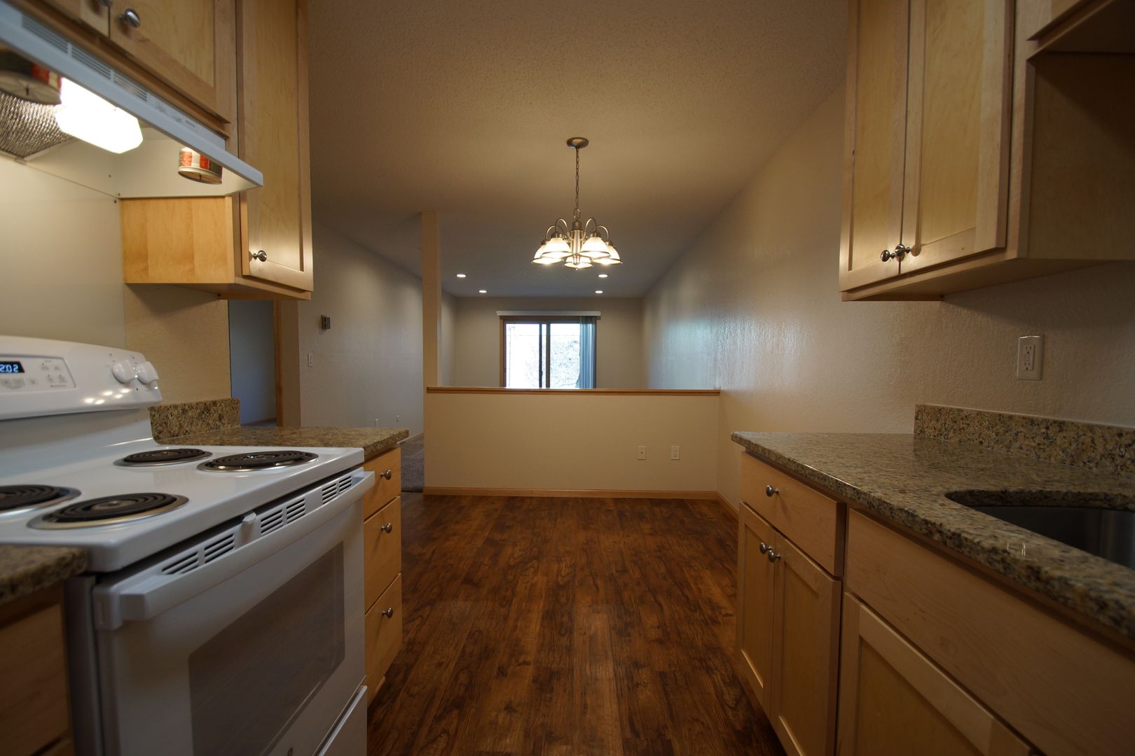 Saint Paul Apartment: 1280 Larpenteur Ave W