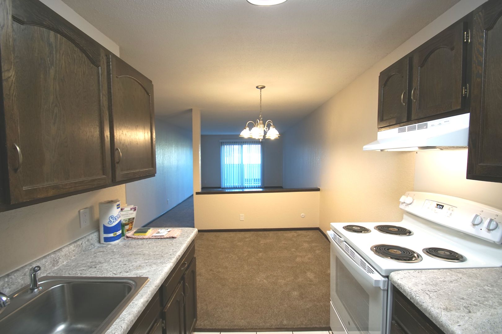 Saint Paul Apartment: 1260 Larpenteur Ave W