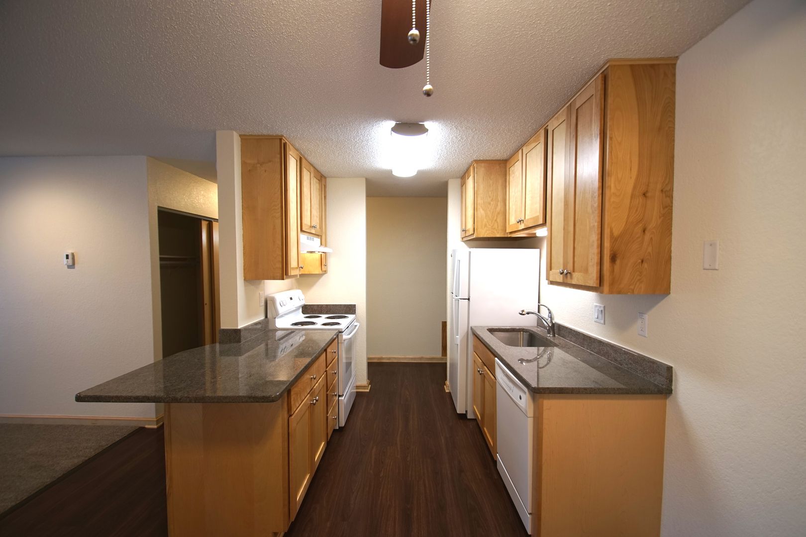 Burnsville Apartment: 401 E. Burnsville Parkway