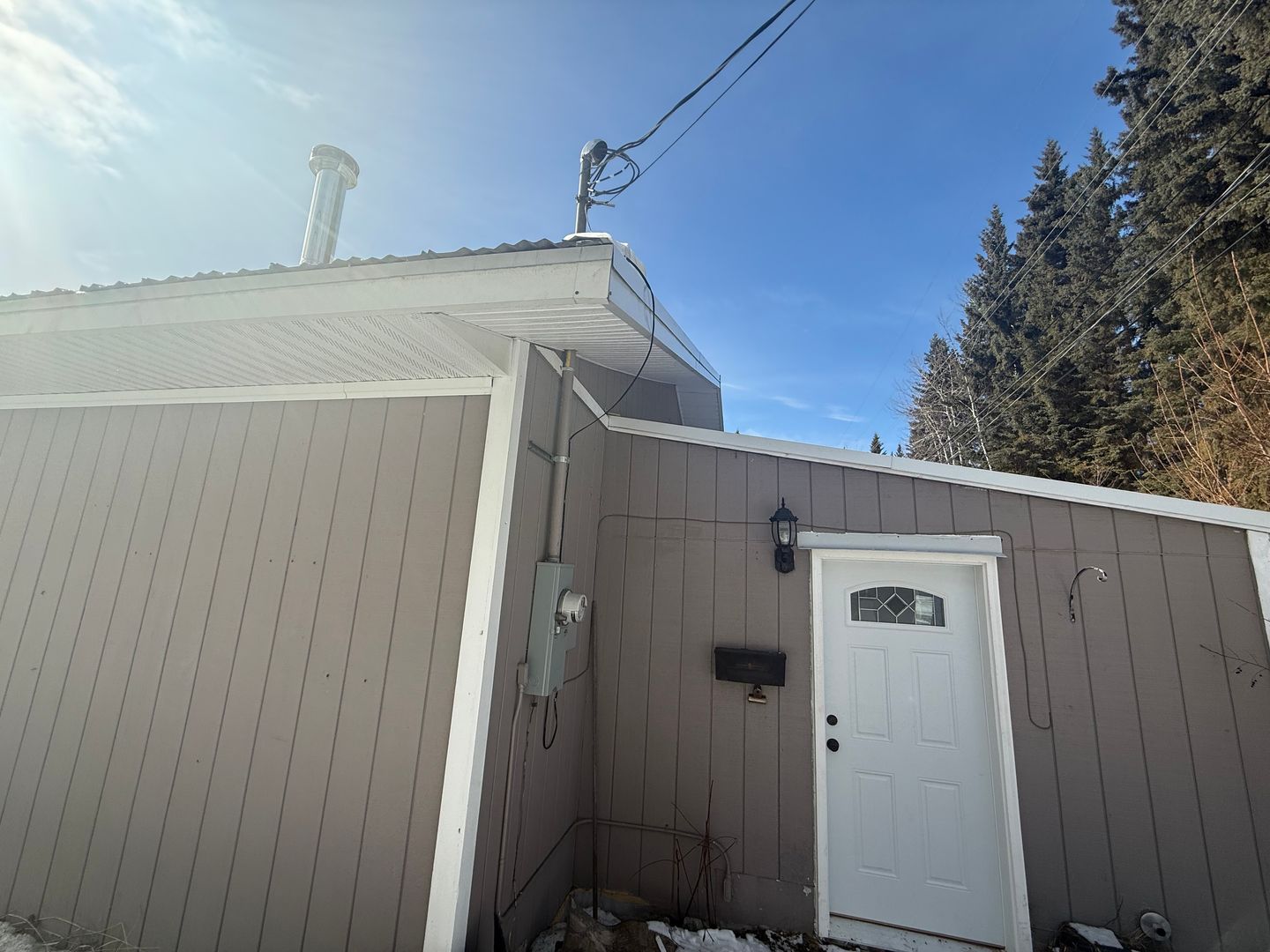 Fairbanks House: 500 Baranof Avenue