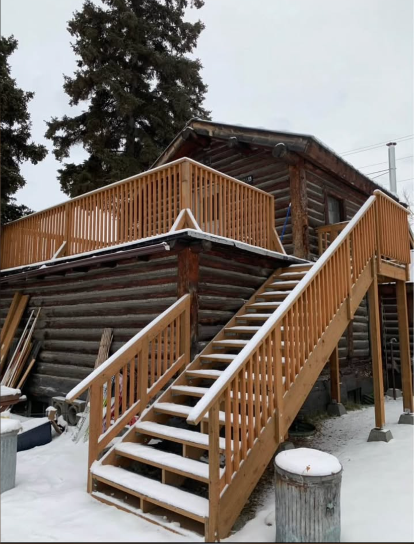 Fairbanks Apartment: 206 Minnie Street