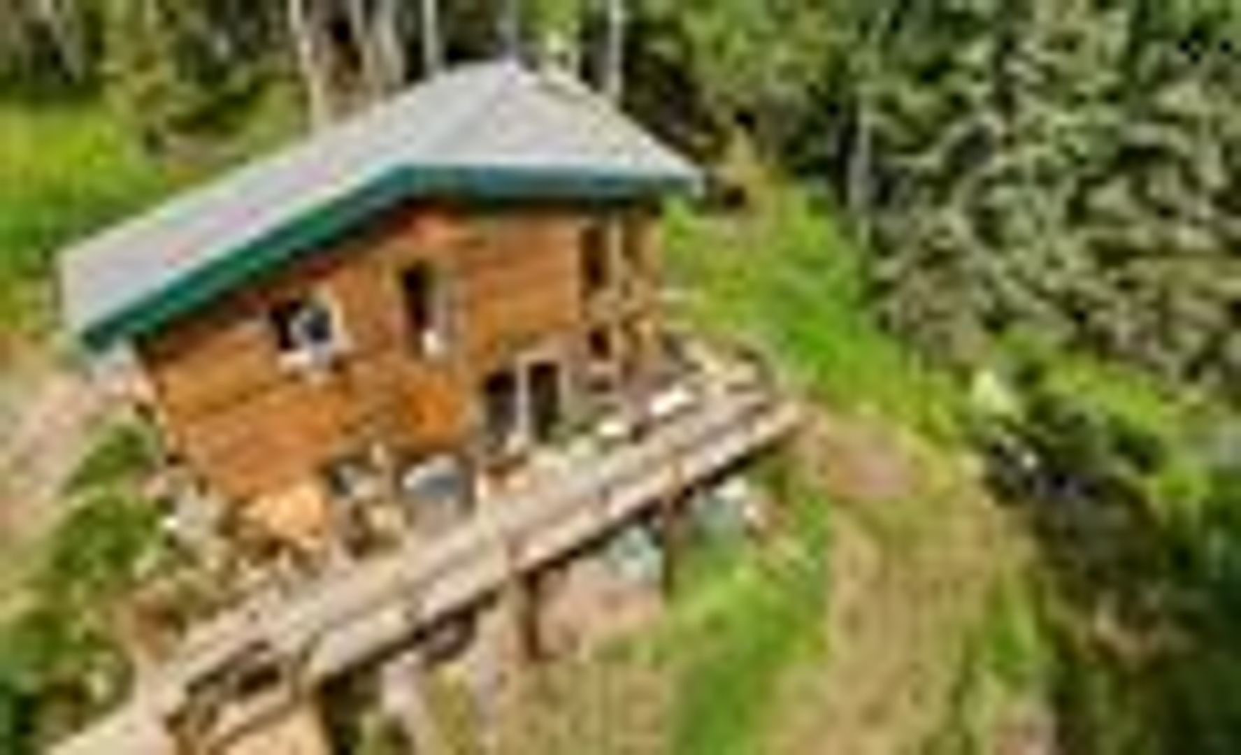 Fairbanks House: 1479 Teslin Trail