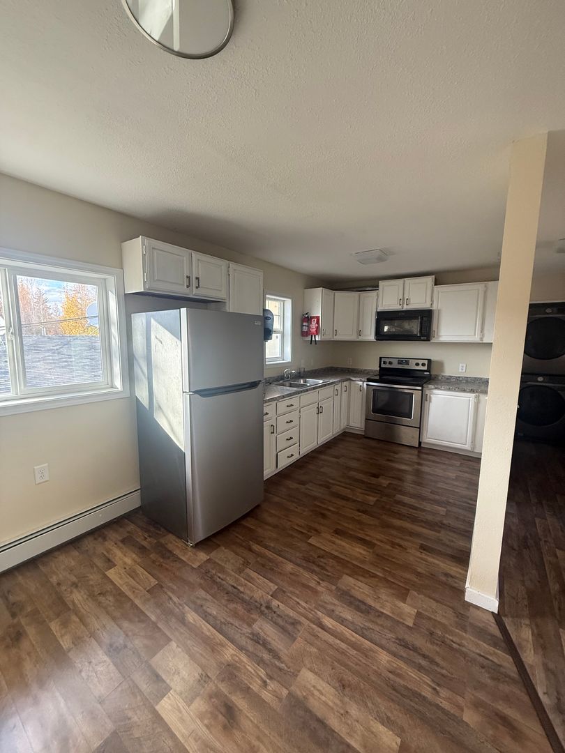 Fairbanks Apartment: 2126 Rickert St