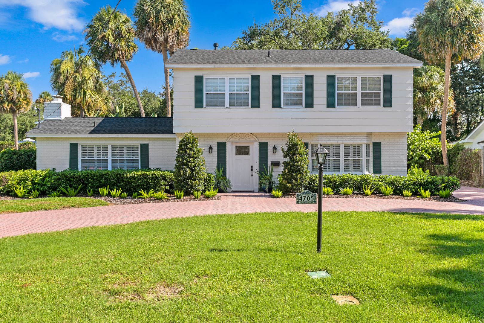 Tampa House: 4705 W San Rafael St