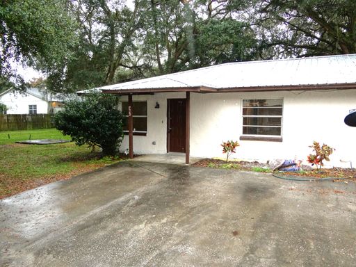 Rent is 1/2 price 1st month - 2 bed & 1 bath