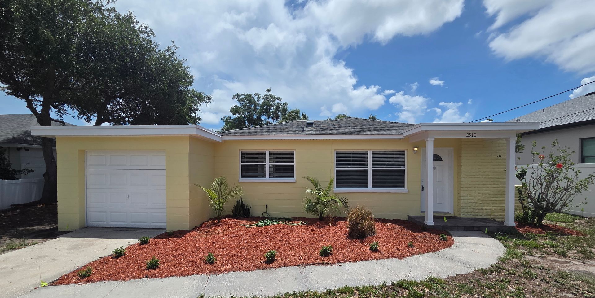 Tampa House: 2910 W Pearl Ave