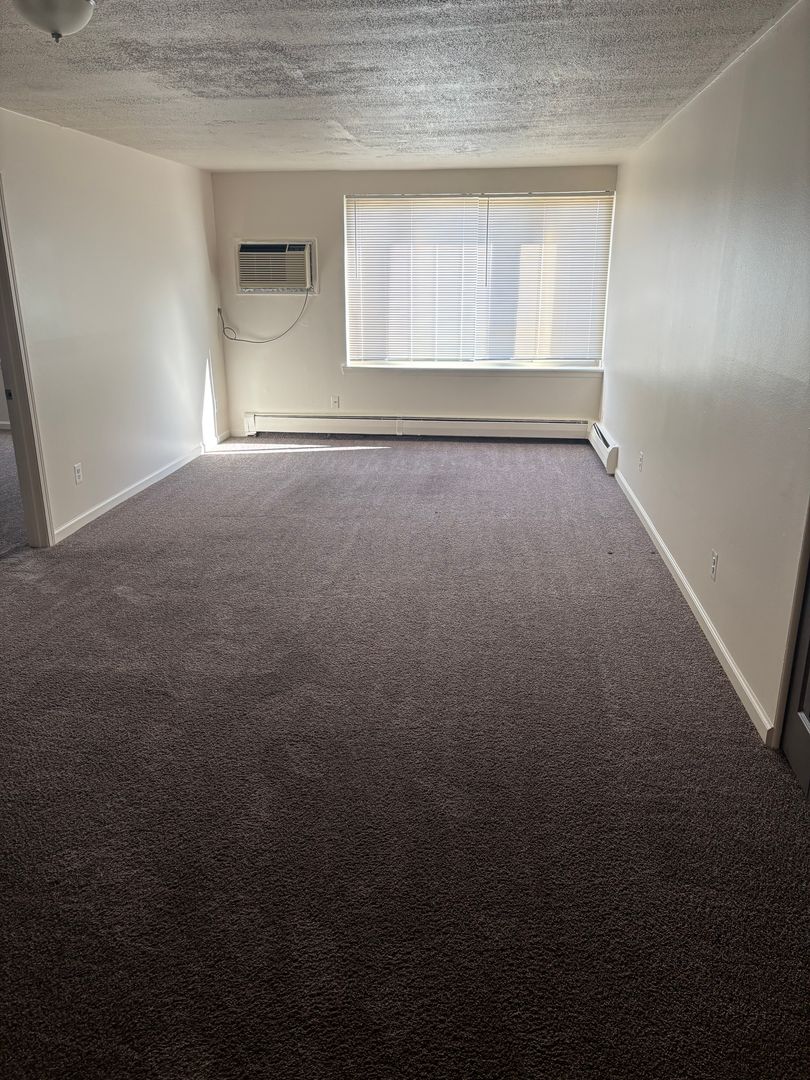 Detroit Apartment: 2640 E. 8 Mile Rd.