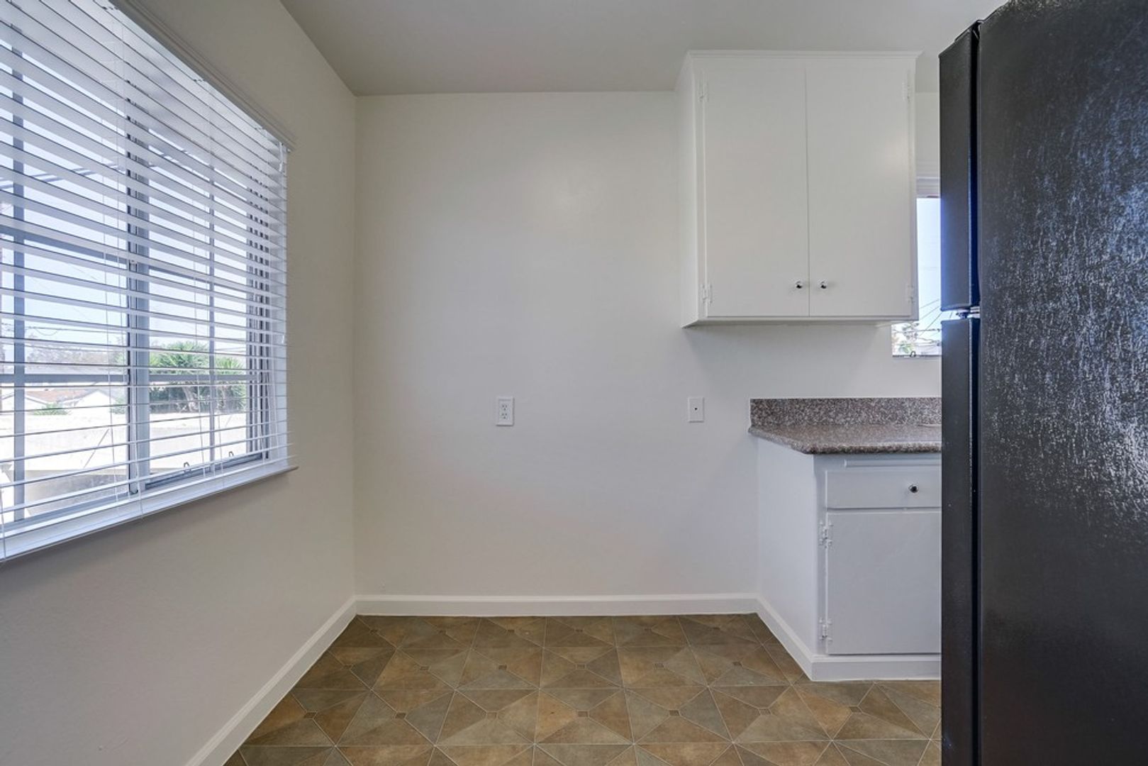 Los Angeles Apartment: 6028 - 6100 West Blvd