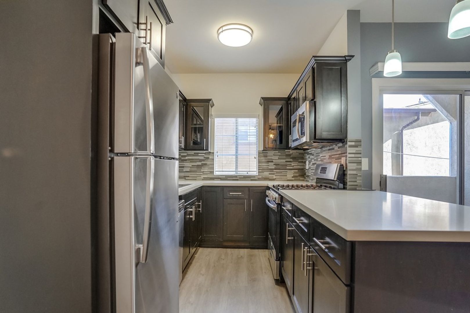 Inglewood Apartment: 600 E. 97th St