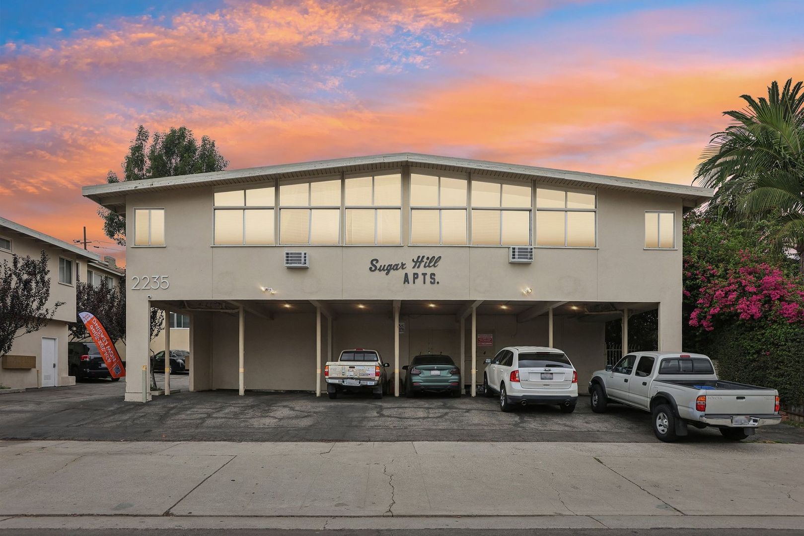 Los Angeles Apartment: 2235 W. 26th Pl