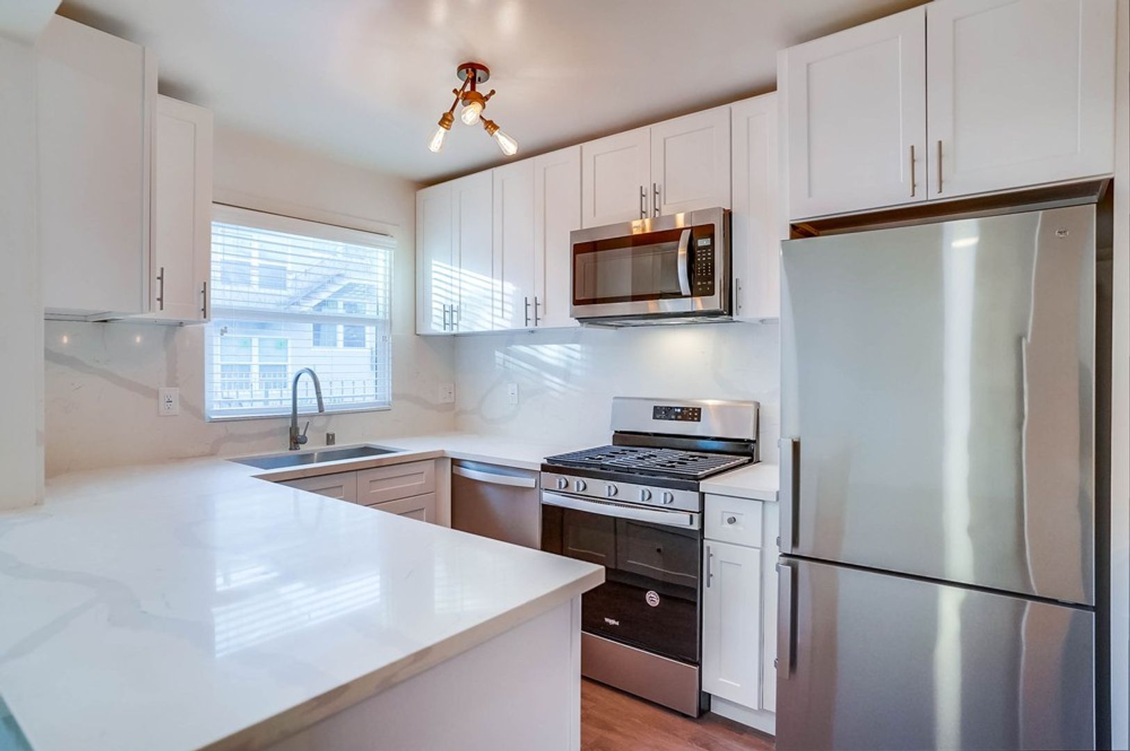 Inglewood Apartment: 115 N. Eastwood Ave