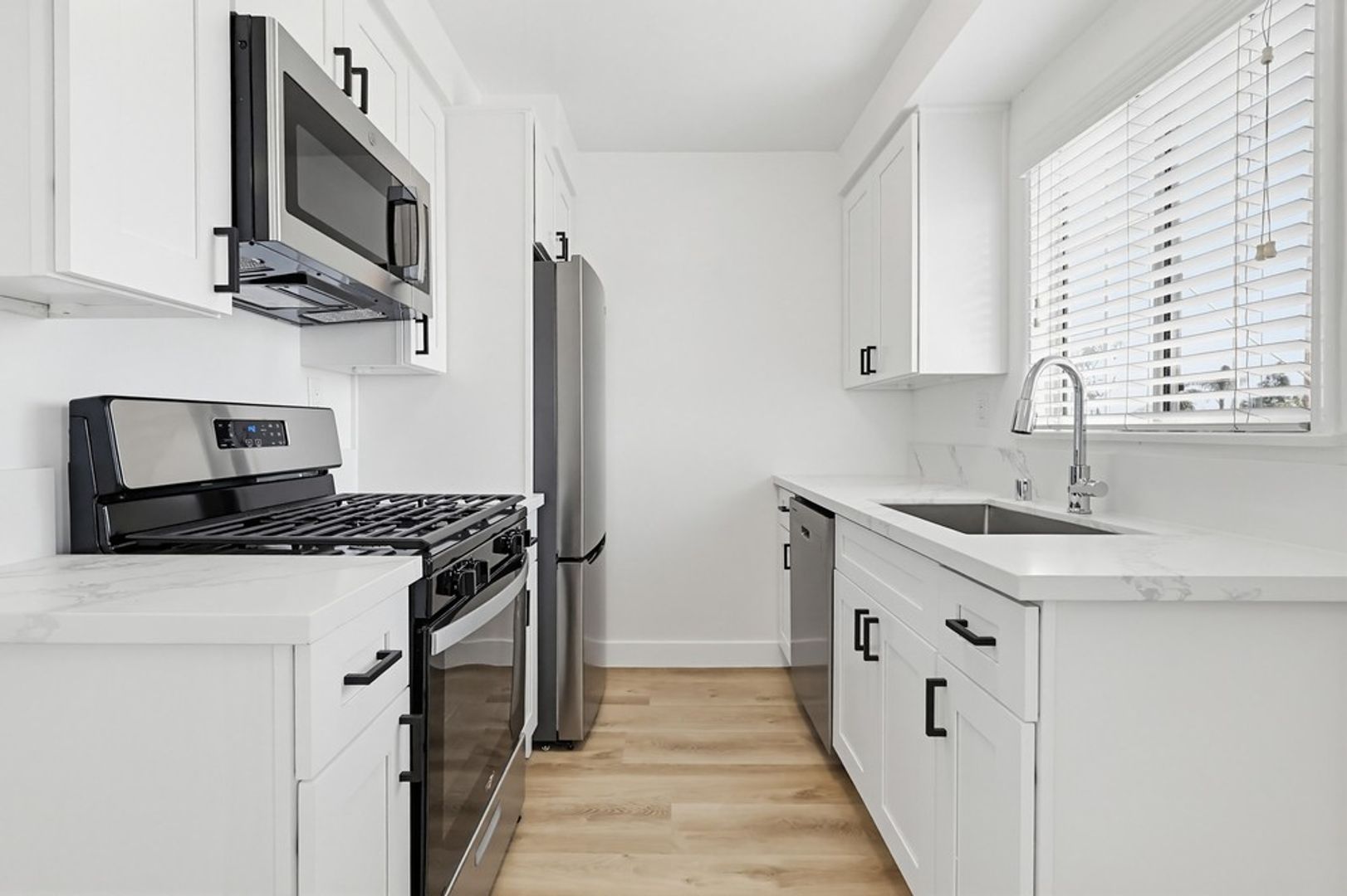 Los Angeles Apartment: 6627 - 6635 Crenshaw Blvd