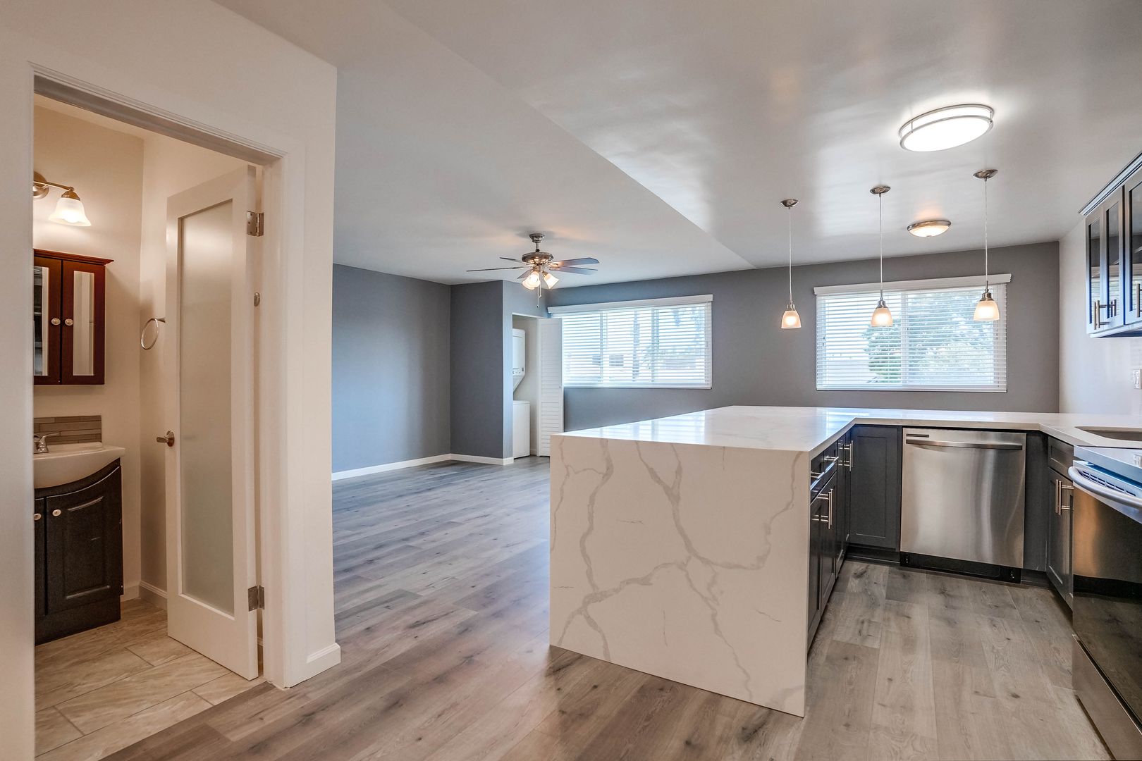 Inglewood Apartment: 621 E. 99th St