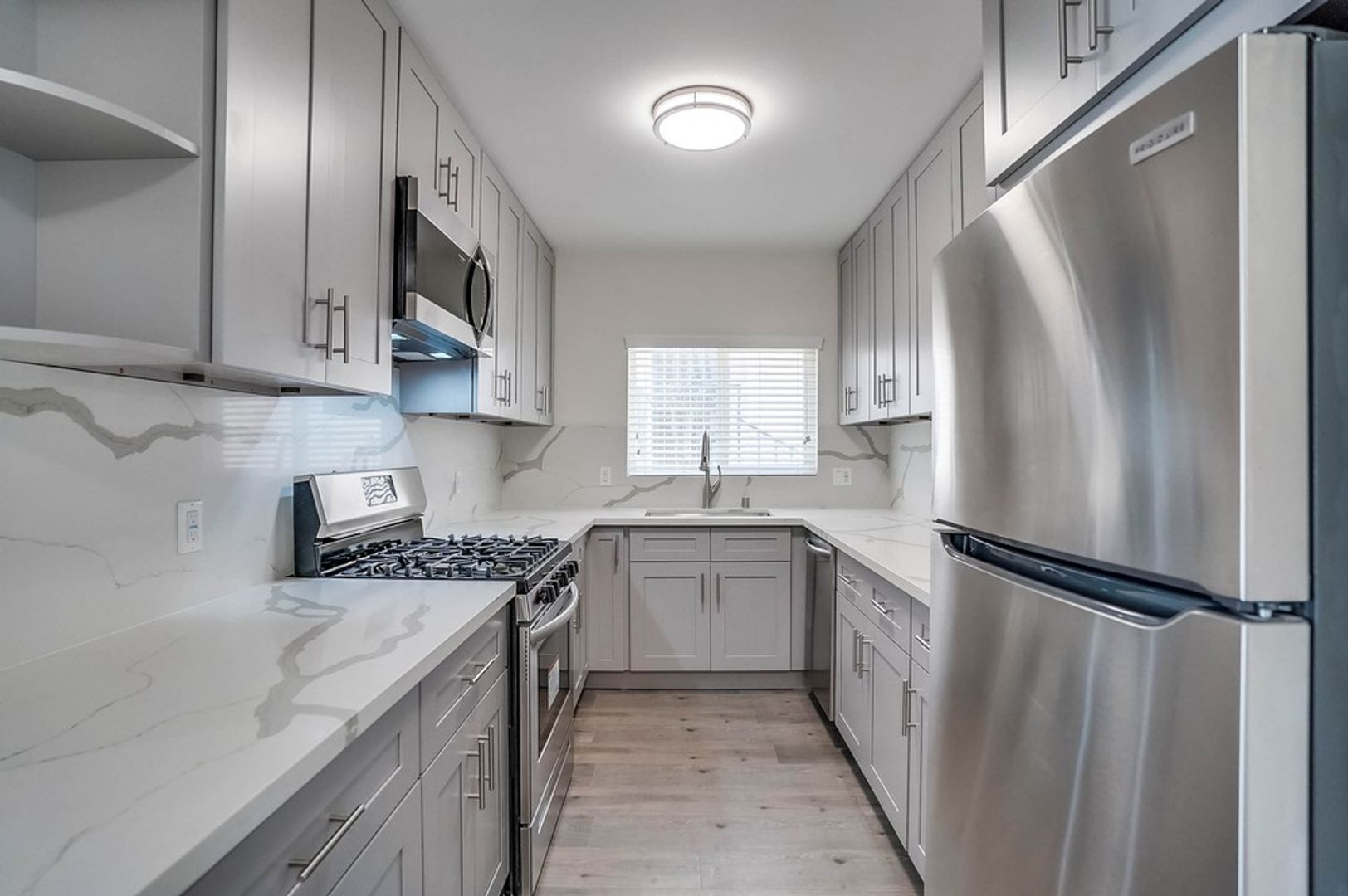 Los Angeles Apartment: 4105 - 4111 Somerset Dr