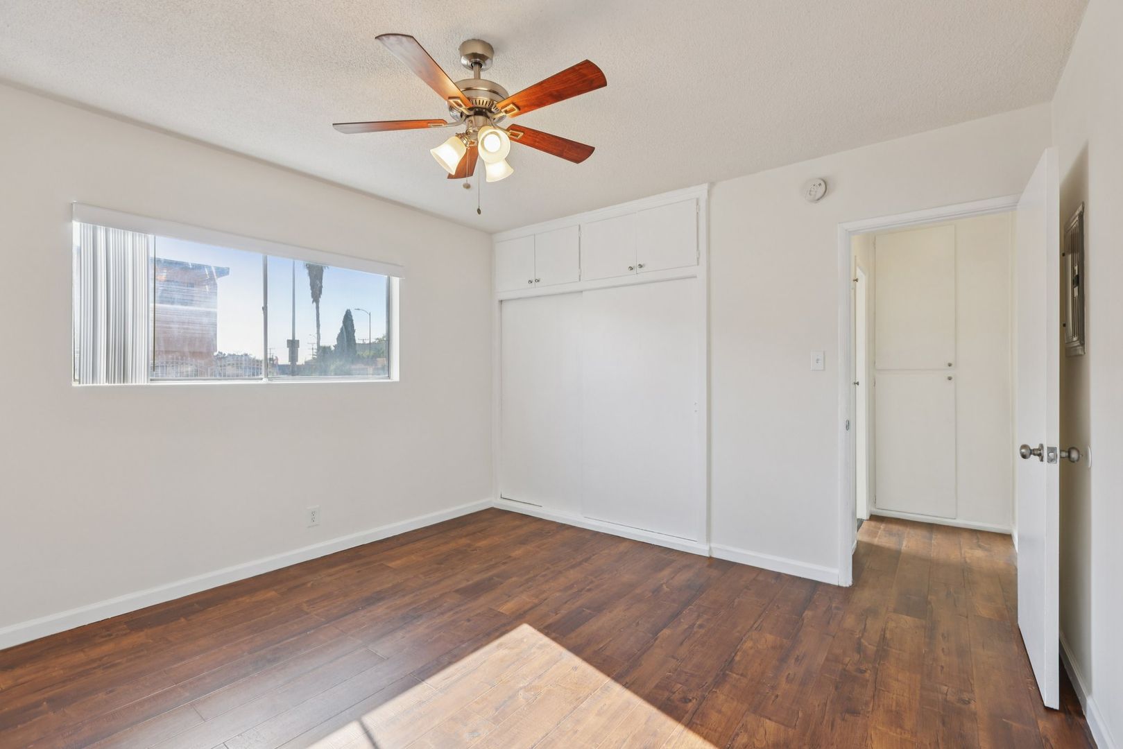 Los Angeles Apartment: 6028 - 6100 West Blvd