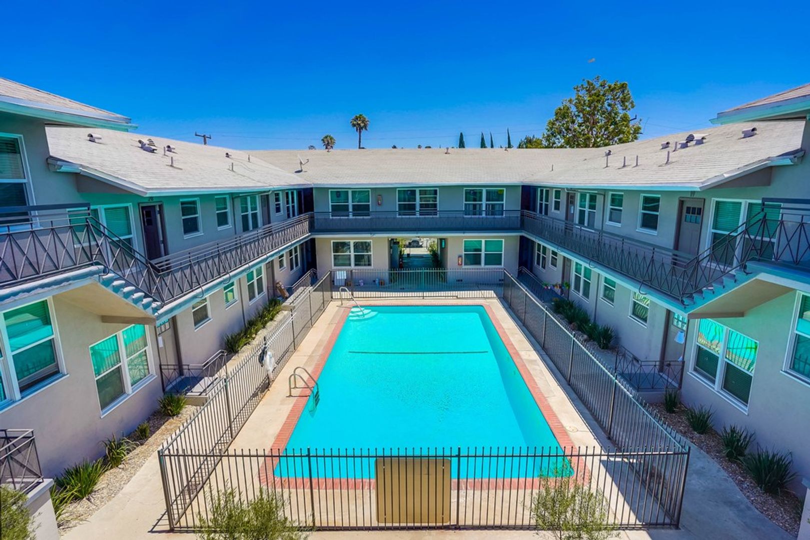 Inglewood Apartment: 115 N. Eastwood Ave