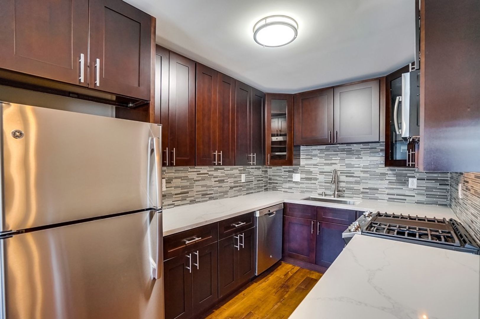 Inglewood Apartment: 629 - 633 W. Hyde Park Blvd