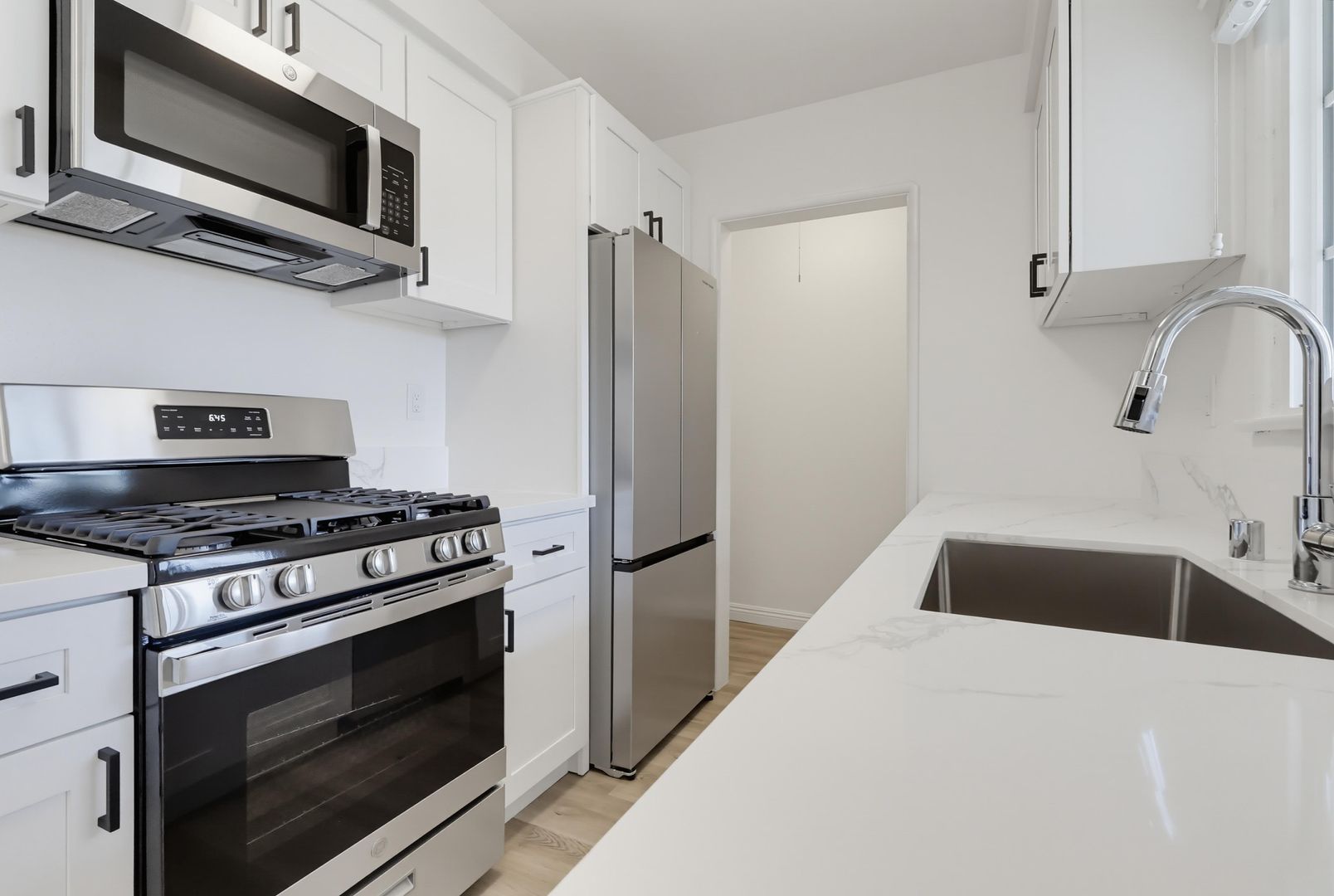 Los Angeles Apartment: 6627 - 6635 Crenshaw Blvd