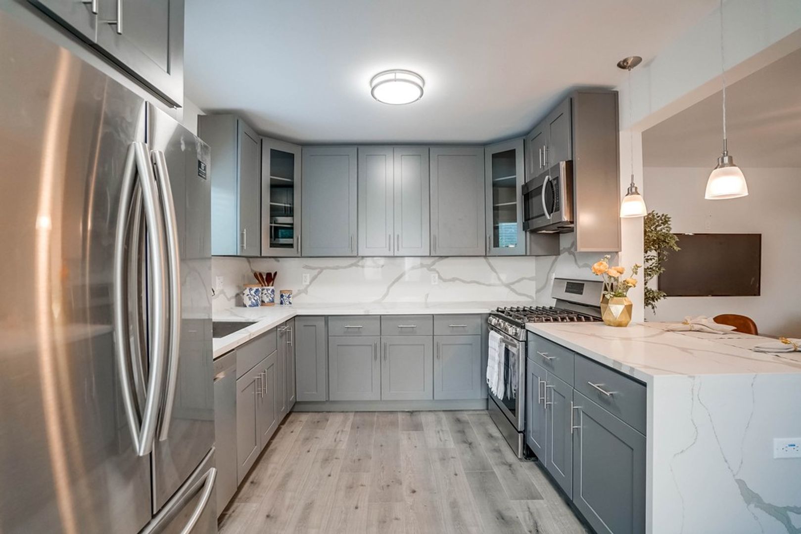 Inglewood Apartment: 544 Evergreen St