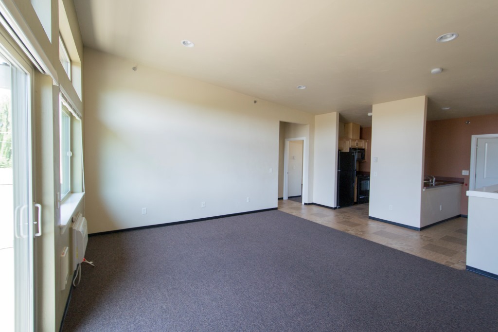 Eugene Apartment: 1754 Patterson St. 1-9